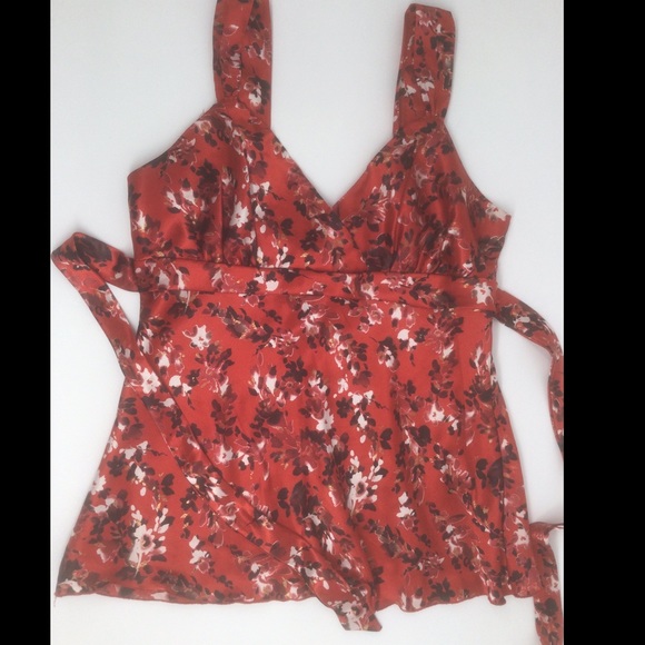 BCX Large Red Halter Top - Picture 6 of 9